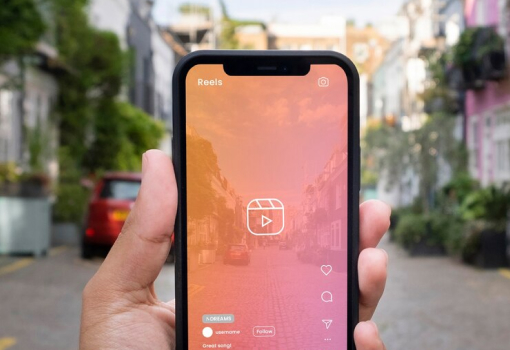 A keen understanding of user context ensures an evolving and engaging experience.